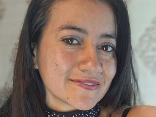 camgirl masturbating with vibrator MariaSilvers