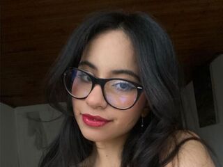 live cam show MelodyeMarks