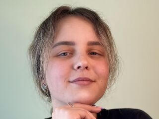 chatrubate cam girl MichaeleBendall