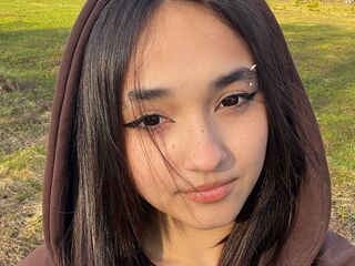 camwhore fingering pussy MichikoHurtado