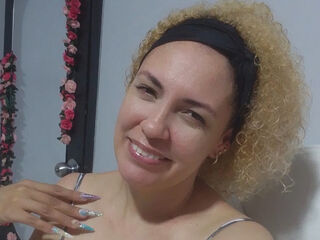 sex webcam chatroom MireyaVidal