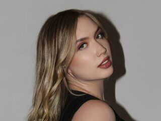 cam slut chat NicoleRicii