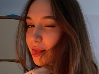 naked camgirl masturbating with dildo RiannaBrown