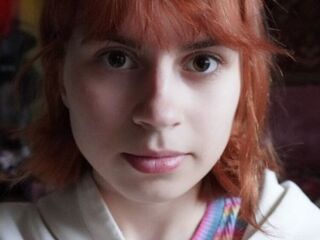 naked cam chat SerafinaGoettl