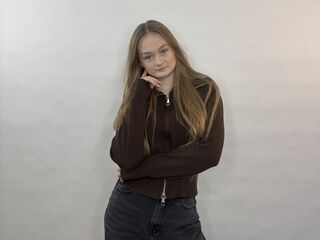 sexcam photo SigneKeatley