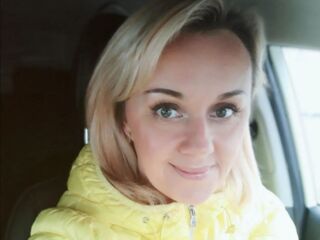 hot cam girl fingering pussy SkyKuper