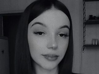 naked camgirl picture SoilaHoyles