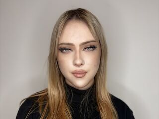 live webcam girl VirgieJanosek