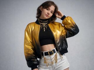 hot cam girl fingering shaved pussy WendyFinch