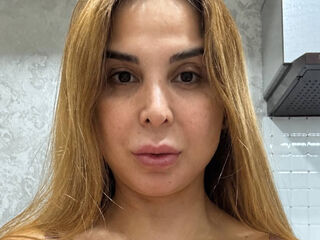 naughty webcamgirl YanaMillers