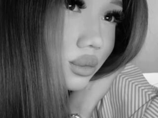 chat room ZellaRessler